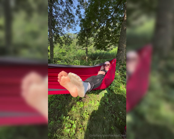 Kinkerbell aka itskinkerbell_feet Foot Fetish - 07-29-2024 OnlyFans Video - Stinky camping socks