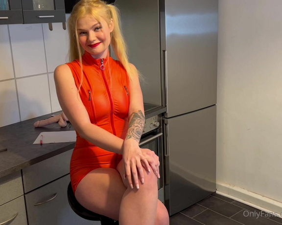 Lady Rosalie aka ladyrosalie Findom - 10-30-2023 OnlyFans Video - Na bei dem Gedanken steht dein kleiner Schwanz schon wieder wie eine 1 oder nicht Willst