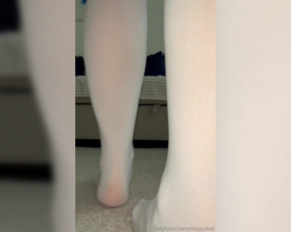 Megy Feet aka megyfeet Foot Fetish - 01-16-2024 OnlyFans Video - Vous aimez les collants blanc Do you like White tight