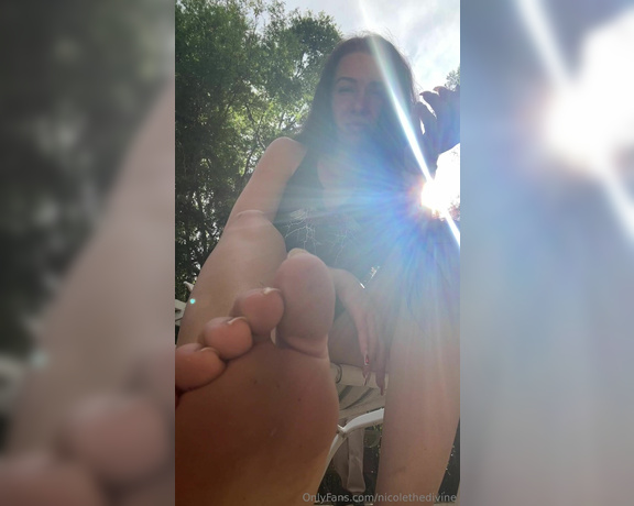 Nicole the Divine aka nicolethedivine Foot Fetish - 03-13-2024 OnlyFans Video - We love grounding ourselves outside w the puppies