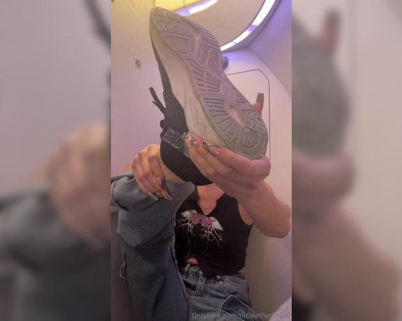 Nicole the Divine aka nicolethedivine Foot Fetish - 12-26-2023 OnlyFans Video - Bathroom fun on the airplane