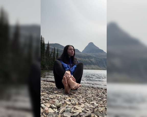 Nicole the Divine aka nicolethedivine Foot Fetish - 08-21-2023 OnlyFans Video - Dirty feet in Glacier national park  who wants to buy the socks I hiked in