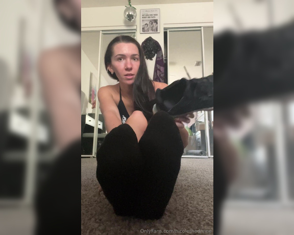 Nicole the Divine aka nicolethedivine Foot Fetish - 09-15-2024 OnlyFans Video - What a productive day Feeling like kicking my feet up and relaxing for the evening