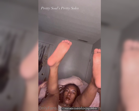 Pretty Solez aka solezofagoddess Foot Fetish - 07-09-2023 OnlyFans Video - My soles are so soft and smooth bet you wish you could touch them