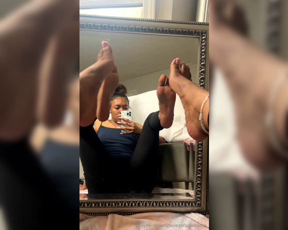 Pretty Solez aka solezofagoddess Foot Fetish - 04-04-2024 OnlyFans Video - Suck my pretty double pink french tip toes