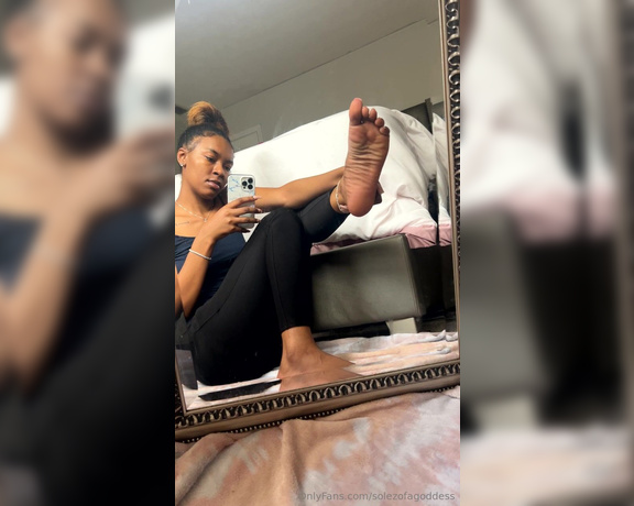 Pretty Solez aka solezofagoddess Foot Fetish - 04-04-2024 OnlyFans Video - Suck my pretty double pink french tip toes