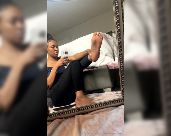 Pretty Solez aka solezofagoddess Foot Fetish - 04-04-2024 OnlyFans Video - Suck my pretty double pink french tip toes