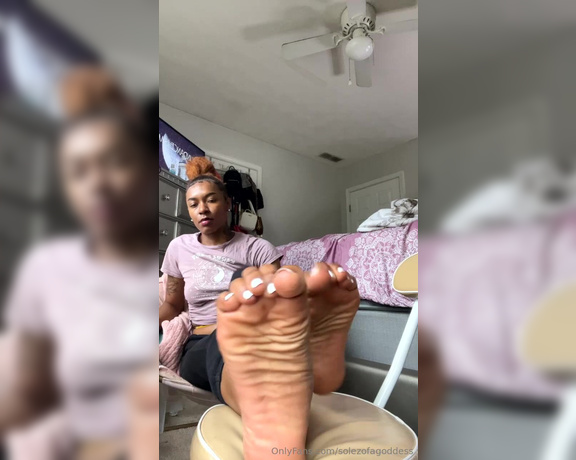 Pretty Solez aka solezofagoddess Foot Fetish - 07-07-2024 OnlyFans Video - Worship my soft soles boy