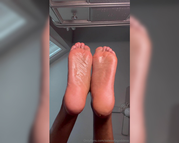 Pretty Solez aka solezofagoddess Foot Fetish - 09-16-2024 OnlyFans Video - Leaked solezofagoddess 34261