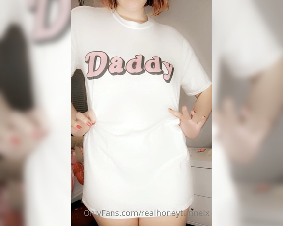 Realhoneytunnelx aka realhoneytunnelx Findom - 02-06-2021 OnlyFans Video - Do you like whats underneath, Daddy