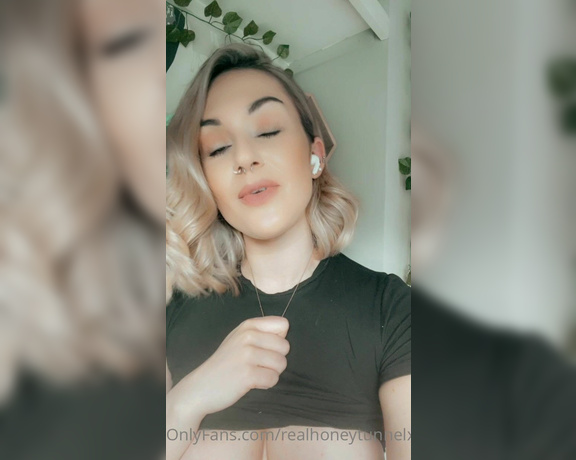 Realhoneytunnelx aka realhoneytunnelx Findom - 06-01-2021 OnlyFans Video - Men in chastity I love them