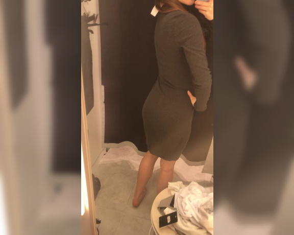 Red  Queen aka red_queen_94 Femdom - 12-14-2019 OnlyFans Video - A sneak peek into a fitting room