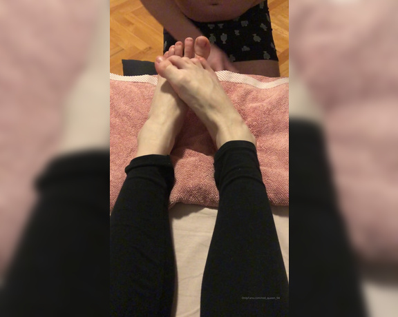 Red  Queen aka red_queen_94 Femdom - 02-02-2020 OnlyFans Video - Undoing my toe nails and massaging my gorgeous feet