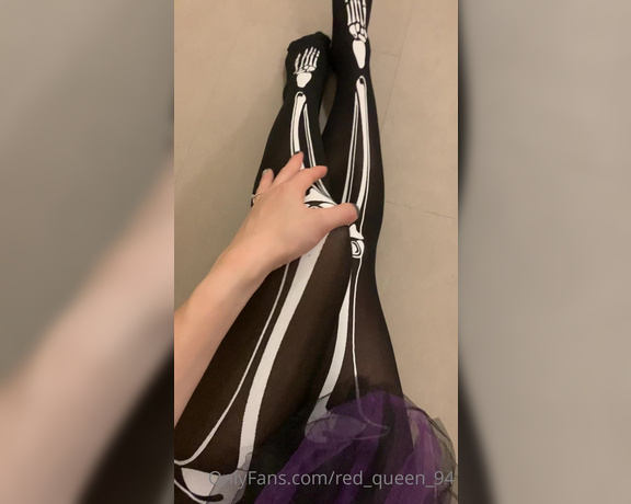 Red  Queen aka red_queen_94 Femdom - 10-31-2020 OnlyFans Video - Happy Halloween losers