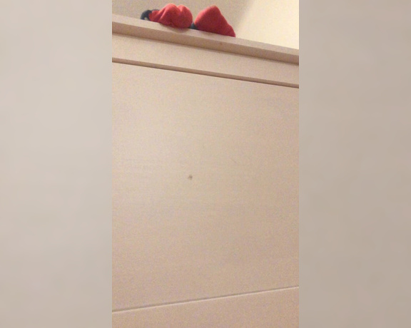 Red  Queen aka red_queen_94 Femdom - 01-09-2020 OnlyFans Video - Playing with my socks and youre loving it