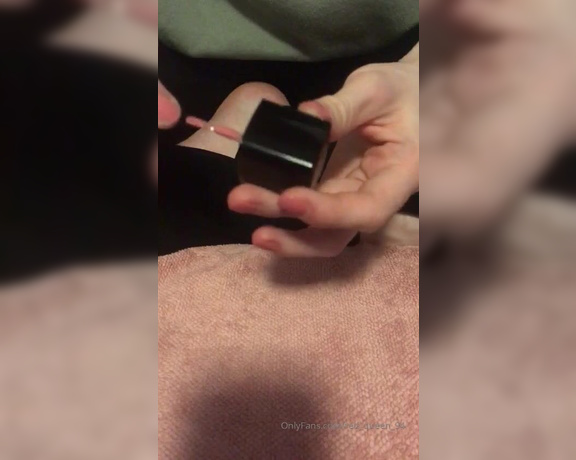 Red  Queen aka red_queen_94 Femdom - 03-21-2020 OnlyFans Video - Doing my nails