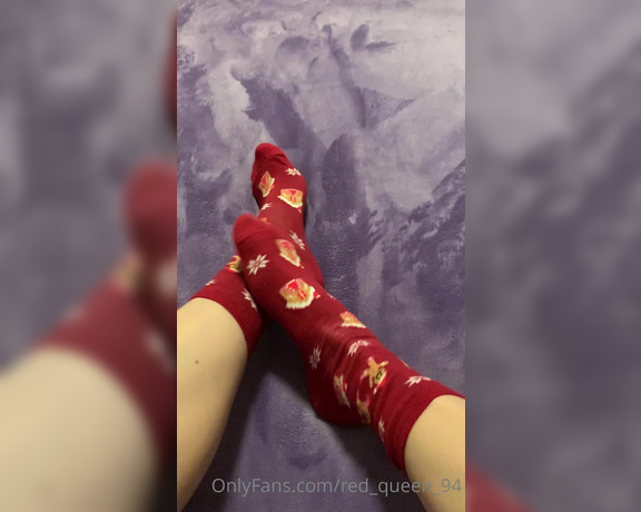 Red  Queen aka red_queen_94 Femdom - 12-10-2020 OnlyFans Video - My xmas feet