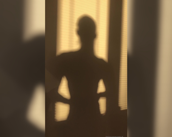 Red  Queen aka red_queen_94 Femdom - 03-30-2020 OnlyFans Video - Playing with the shadow