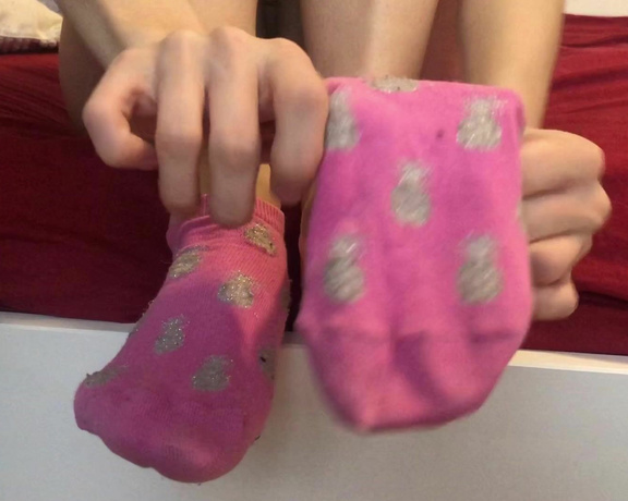 Red  Queen aka red_queen_94 Femdom - 12-10-2019 OnlyFans Video - My pink socks