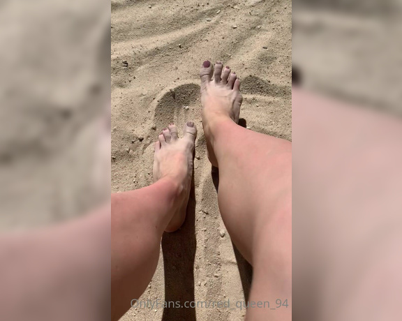 Red  Queen aka red_queen_94 Femdom - 07-08-2021 OnlyFans Video - Say hello to my beautiful feet