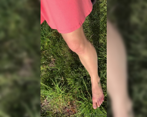 Red  Queen aka red_queen_94 Femdom - 04-18-2020 OnlyFans Video - Finally walking barefoot