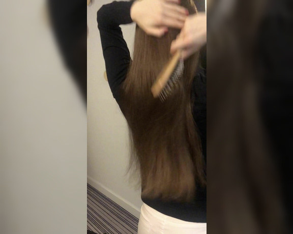 Red  Queen aka red_queen_94 Femdom - 01-23-2020 OnlyFans Video - How do you like my hair