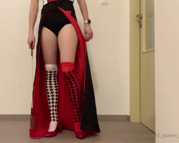 Red  Queen aka red_queen_94 Femdom - 06-28-2022 OnlyFans Video - I need a pig here  Celebrate my 27k followers on Twitter with me Send