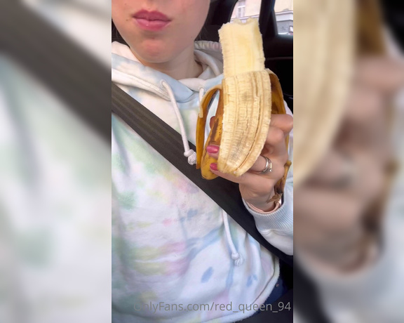 Red  Queen aka red_queen_94 Femdom - 09-02-2022 OnlyFans Video - Off to the airport Im hot even eating a banana