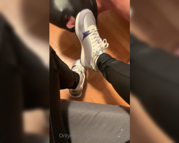 Red  Queen aka red_queen_94 Femdom - 09-24-2022 OnlyFans Video - Worship my Armani sneakers Worship my socks Worship my bare feet New foot worship video is