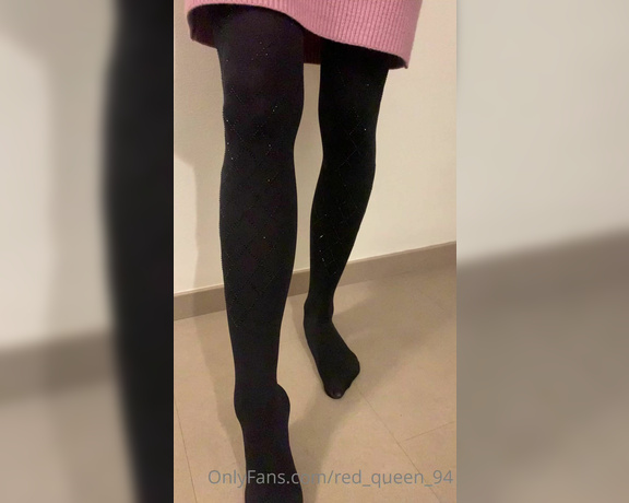 Red  Queen aka red_queen_94 Femdom - 11-29-2022 OnlyFans Video - I can see you are trapped My feet or my ass control your mind