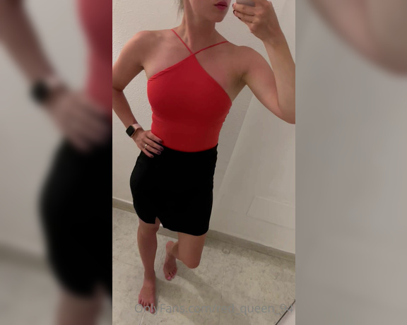 Red  Queen aka red_queen_94 Femdom - 09-07-2022 OnlyFans Video - Going out for dinner How do I look