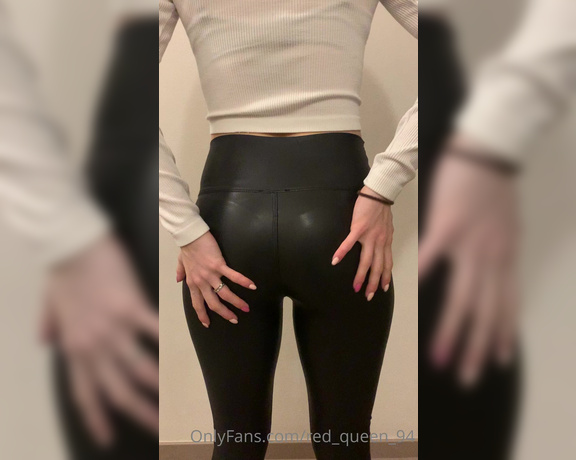 Red  Queen aka red_queen_94 Femdom - 02-12-2023 OnlyFans Video - Does my ass in tight leather leggings make you weak DM me now I will help