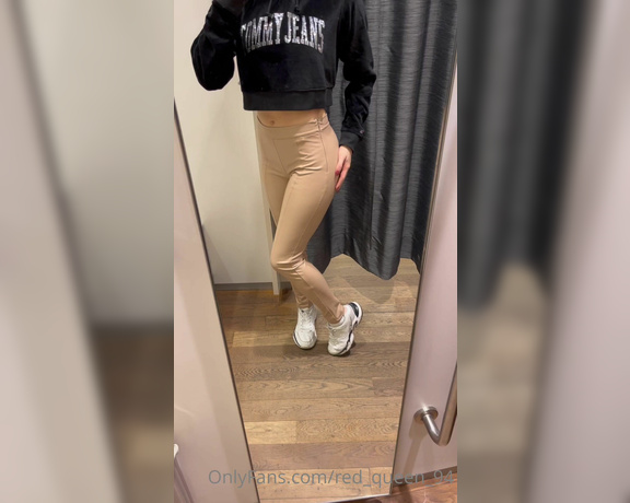 Red  Queen aka red_queen_94 Femdom - 01-07-2023 OnlyFans Video - Queen is shopping Losers are paying