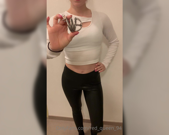 Red  Queen aka red_queen_94 Femdom - 02-11-2023 OnlyFans Video - I will go out have fancy dinner Get fucked by a real man You stay home