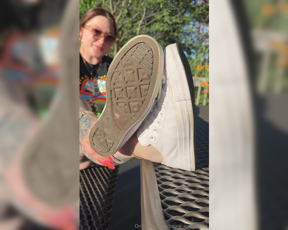 PAWS and KLAWS aka paws_and_klaws Foot Fetish - 06-24-2024 OnlyFans Video - At Cedar Point  airing these sweaty feet out every chance I get