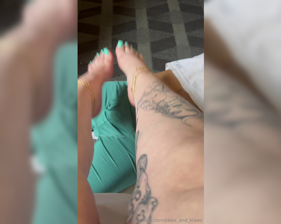 PAWS and KLAWS aka paws_and_klaws Foot Fetish - 06-16-2024 OnlyFans Video - This gentle ball busting play date was fun