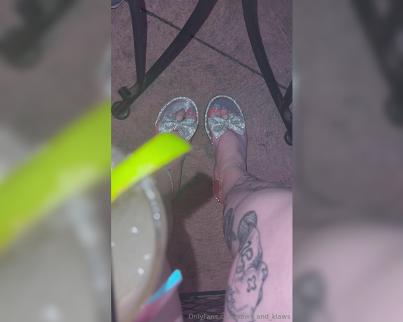 PAWS and KLAWS aka paws_and_klaws Foot Fetish - 07-17-2024 OnlyFans Video - POV you take Ms