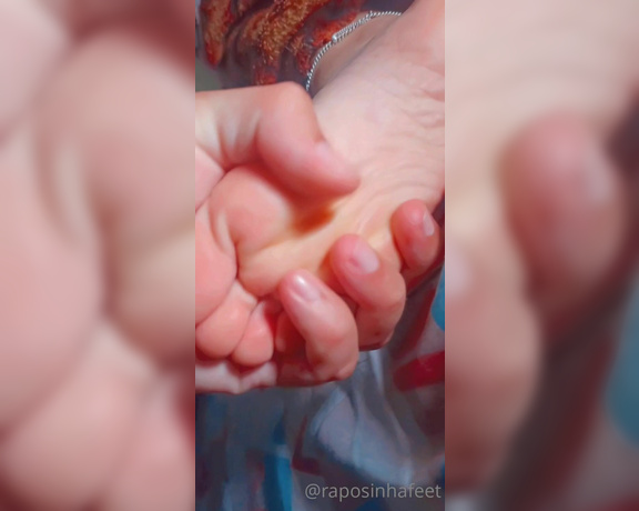 Raposinha Feet aka raposinhafeet Foot Fetish - 01-25-2022 OnlyFans Video - Tenho certeza que você já teve vontade de fazer isso com alguém  8 vídeos _