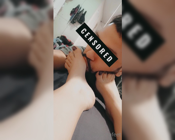 Raposinha Feet aka raposinhafeet Foot Fetish - 08-19-2022 OnlyFans Video - Surrender to the beauty of my feet, I know you cant resist my taste