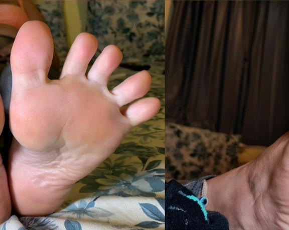 Raposinha Feet aka raposinhafeet Foot Fetish - 03-01-2023 OnlyFans Video - Brincando de abrir os dedinhos do pé em alta resolução e com dois ângulos pra você