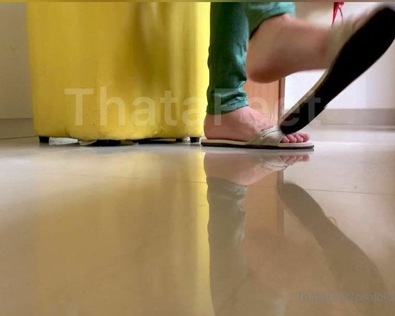 ThatAFeet aka . thatafeet Foot Fetish - 09-27-2021 OnlyFans Video - Flip flops