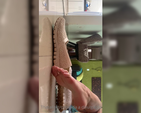 ThatAFeet aka . thatafeet Foot Fetish - 12-12-2021 OnlyFans Video - Depois de andar de