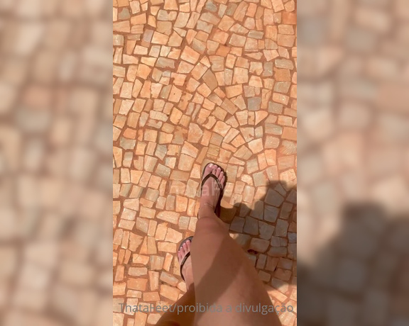 ThatAFeet aka . thatafeet Foot Fetish - 12-17-2021 OnlyFans Video - Amo esse chinelinho  e piscininha