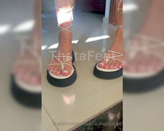 ThatAFeet aka . thatafeet Foot Fetish - 08-09-2022 OnlyFans Video - Ai como amei essa sandália