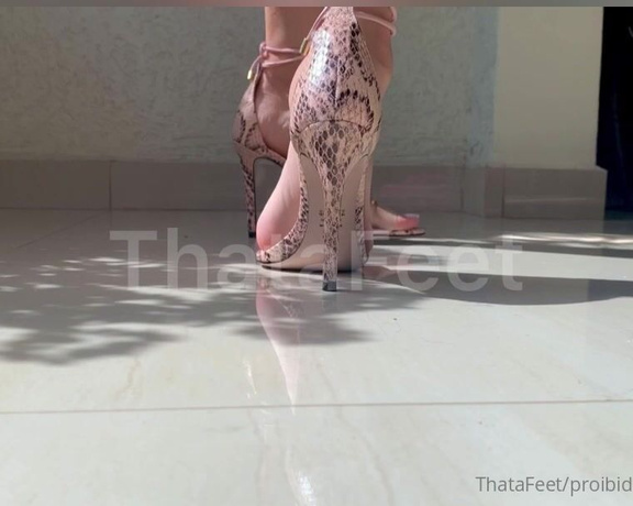 ThatAFeet aka . thatafeet Foot Fetish - 02-14-2022 OnlyFans Video - Close  heels