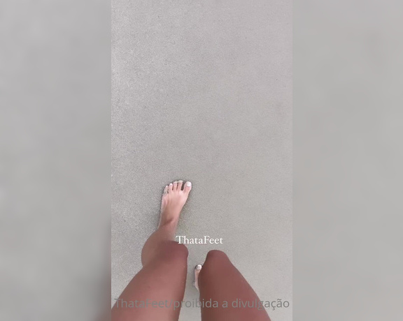 ThatAFeet aka . thatafeet Foot Fetish - 01-10-2023 OnlyFans Video - Pegadas na areia