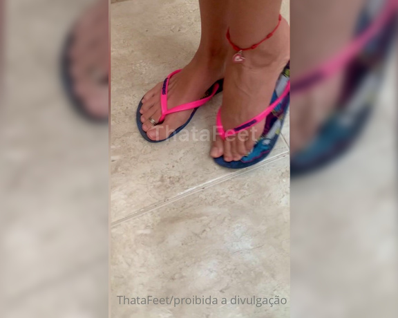 ThatAFeet aka . thatafeet Foot Fetish - 06-22-2023 OnlyFans Video - Tão bonitinhos sem esmalte