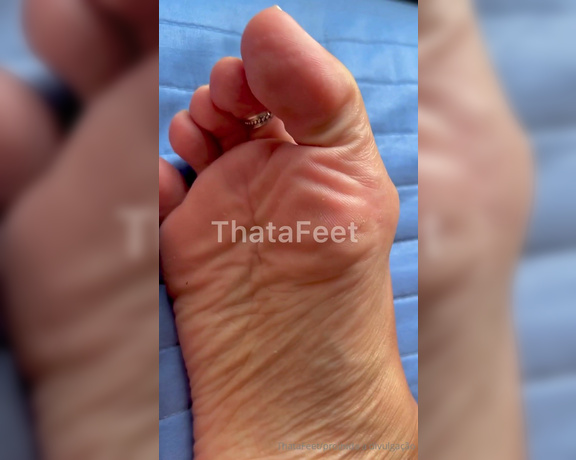 ThatAFeet aka . thatafeet Foot Fetish - 02-05-2024 OnlyFans Video - Enrugadinhos de ficar na água