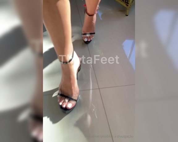 ThatAFeet aka . thatafeet Foot Fetish - 05-25-2024 OnlyFans Video - bom dia com esse salto maravilhoso