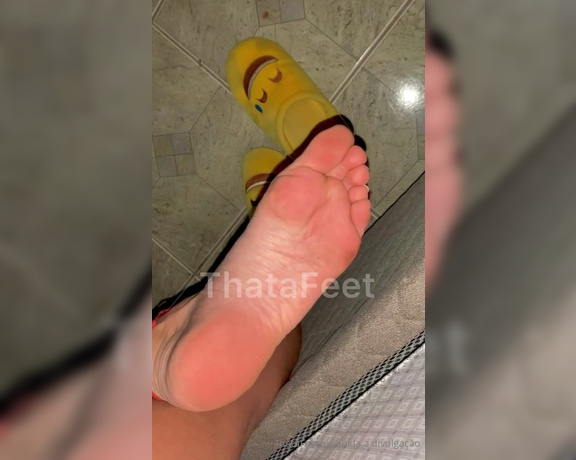 ThatAFeet aka . thatafeet Foot Fetish - 08-31-2024 OnlyFans Video - Bem quietinha aqui enquanto tá todo mundo dormindo